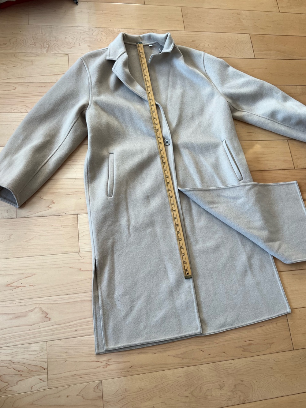 Uniqlo Light Gray Single-Breasted Trench Coat